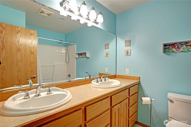510 Sunnycrest Lane, Camano Island, WA 98282