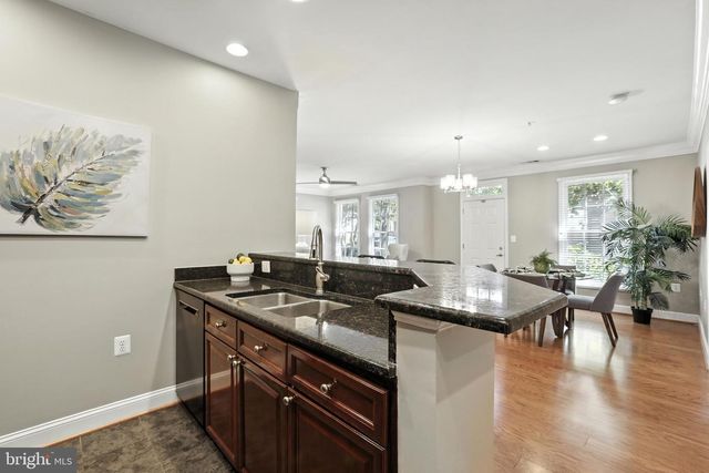 1115 CAMERON ST #104, Alexandria, VA 22314