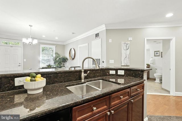 1115 CAMERON ST #104, Alexandria, VA 22314