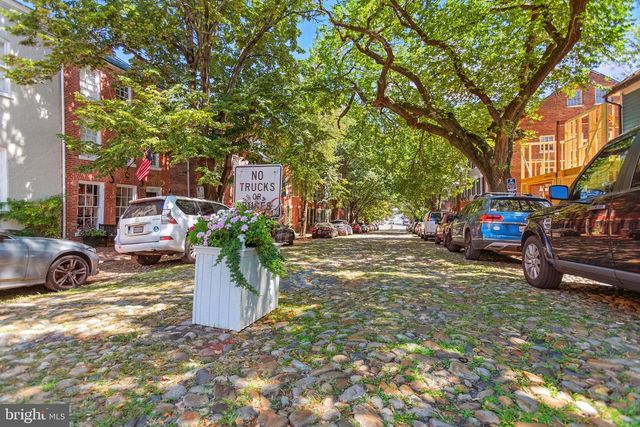1115 CAMERON ST #104, Alexandria, VA 22314