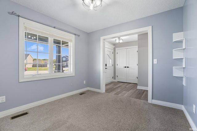 1701 Birch Run, Auburn, IN 46706