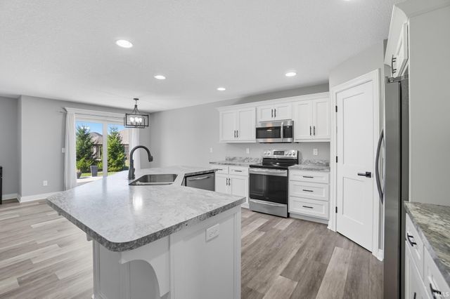 1701 Birch Run, Auburn, IN 46706