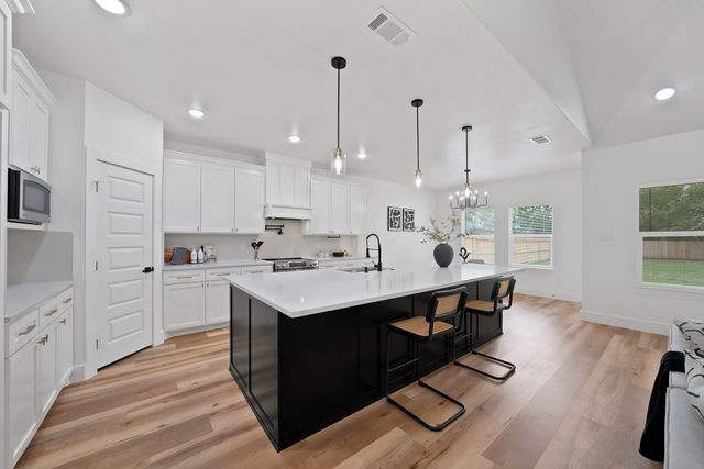 4832 Fitzhugh Avenue, Fort Worth, TX 76105