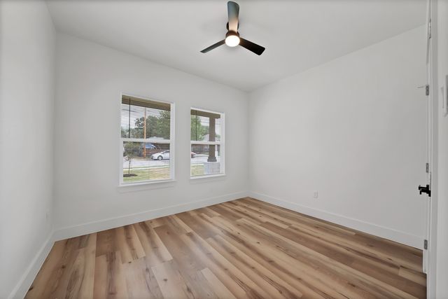 4832 Fitzhugh Avenue, Fort Worth, TX 76105