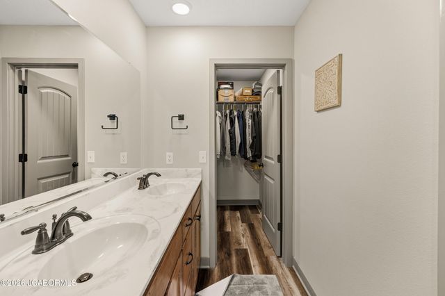 115 SHELTON DRIVE, Holts Summit, MO 65043