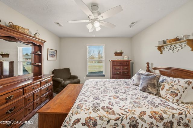 115 SHELTON DRIVE, Holts Summit, MO 65043