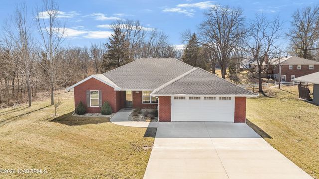 115 SHELTON DRIVE, Holts Summit, MO 65043