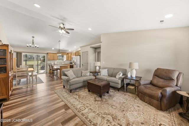 115 SHELTON DRIVE, Holts Summit, MO 65043