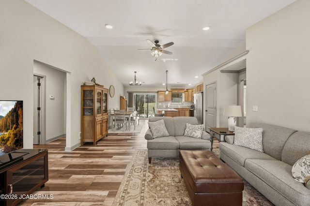 115 SHELTON DRIVE, Holts Summit, MO 65043