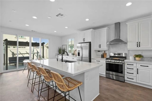 24085 Midvale Court, Corona, CA 92883