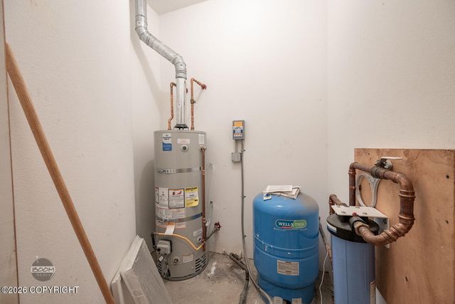 17250 Marijane Street, Anchorage, AK 99516