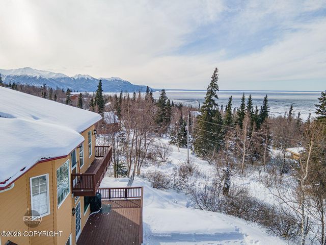 17250 Marijane Street, Anchorage, AK 99516