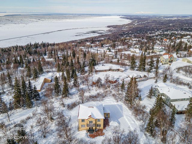 17250 Marijane Street, Anchorage, AK 99516