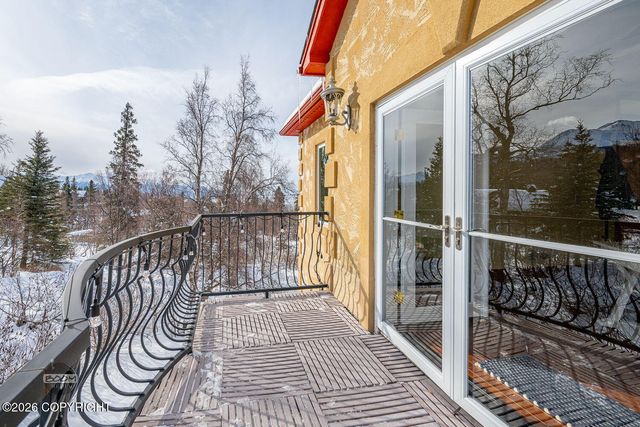 17250 Marijane Street, Anchorage, AK 99516