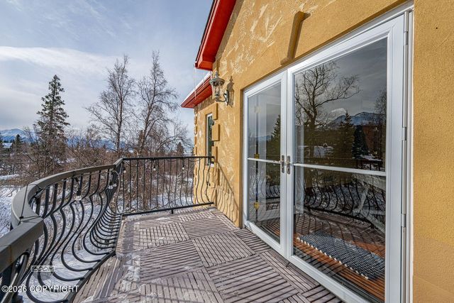 17250 Marijane Street, Anchorage, AK 99516