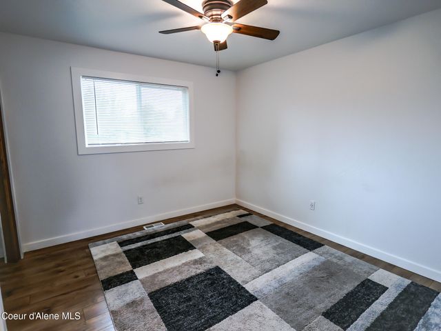9684 N Melrose ST, Hayden, ID 83835