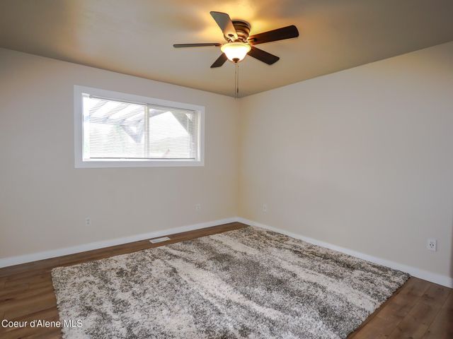 9684 N Melrose ST, Hayden, ID 83835