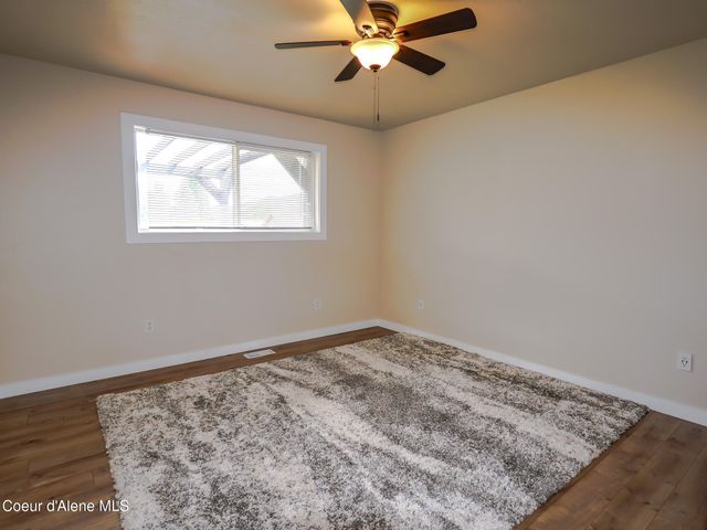 9684 N Melrose ST, Hayden, ID 83835