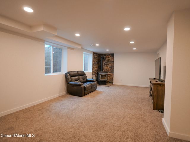 9684 N Melrose ST, Hayden, ID 83835