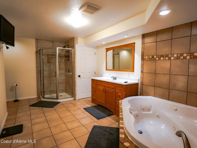 9684 N Melrose ST, Hayden, ID 83835