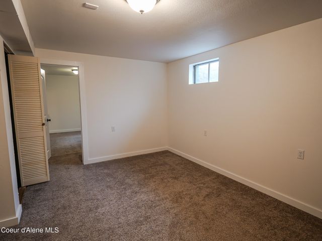 9684 N Melrose ST, Hayden, ID 83835