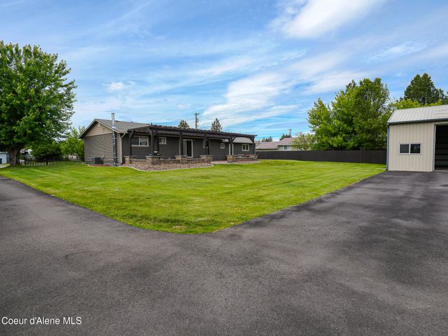 9684 N Melrose ST, Hayden, ID 83835