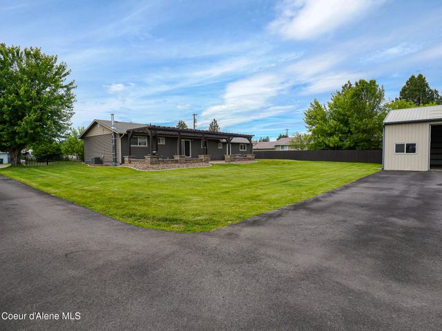 9684 N Melrose ST, Hayden, ID 83835