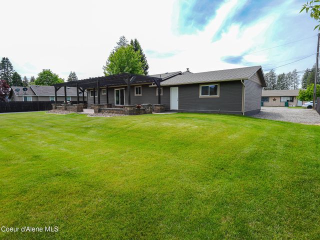9684 N Melrose ST, Hayden, ID 83835