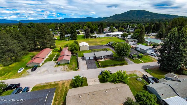 9684 N Melrose ST, Hayden, ID 83835