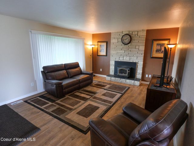 9684 N Melrose ST, Hayden, ID 83835