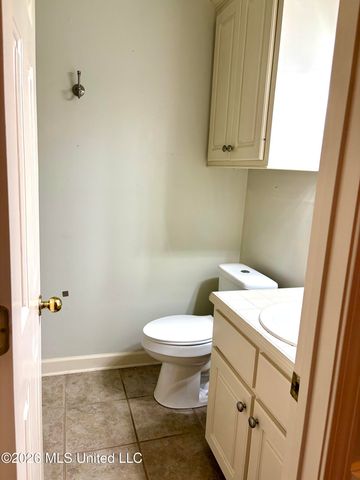 316 Creston Court, Ridgeland, MS 39157