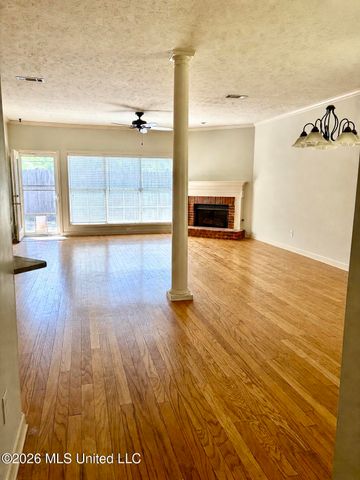 316 Creston Court, Ridgeland, MS 39157