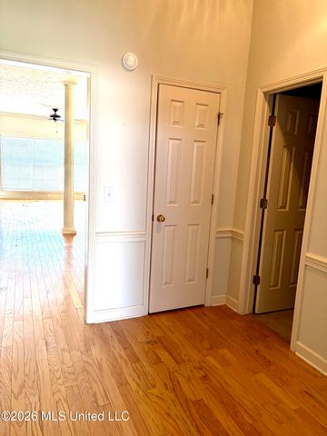 316 Creston Court, Ridgeland, MS 39157