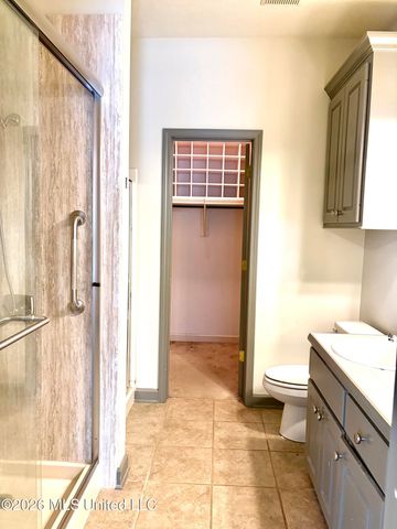 316 Creston Court, Ridgeland, MS 39157