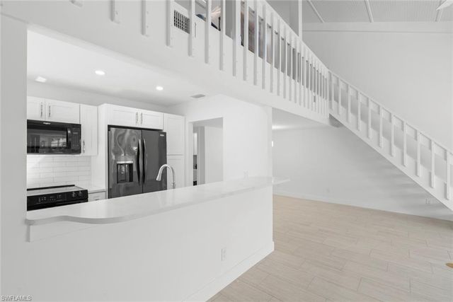 736 Donax ST, Sanibel, FL 33957