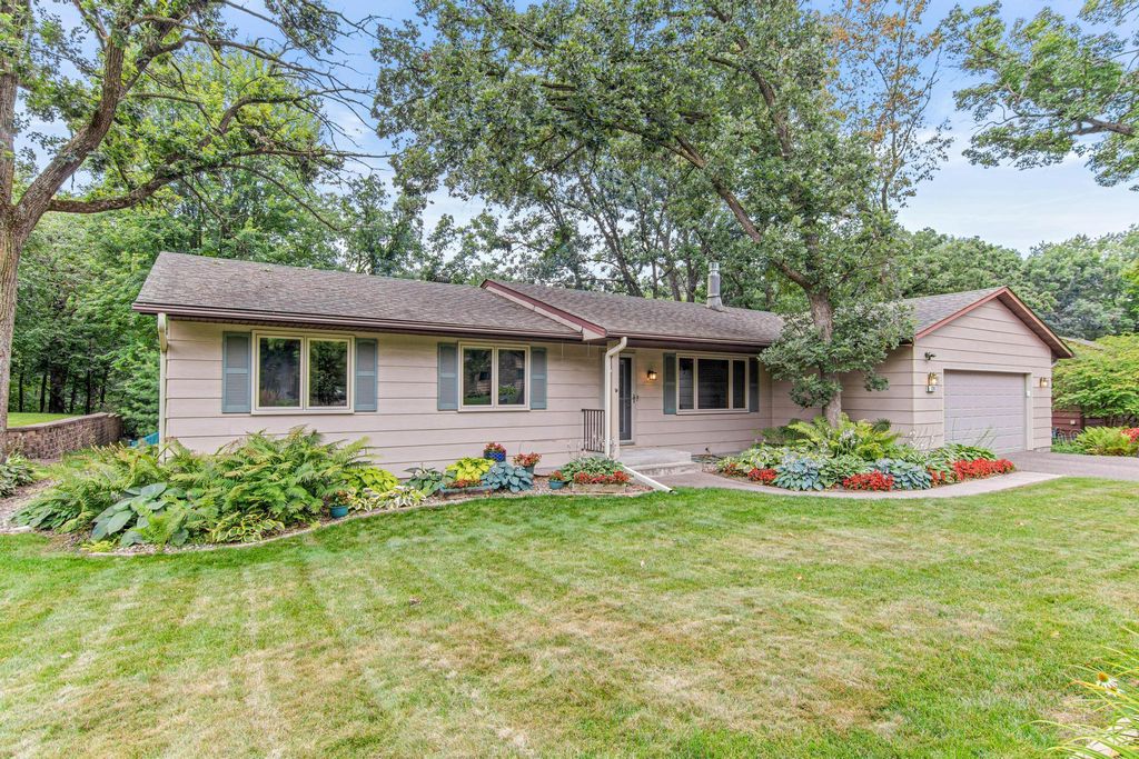 1244 Balsam Trail E, Eagan, MN 55123