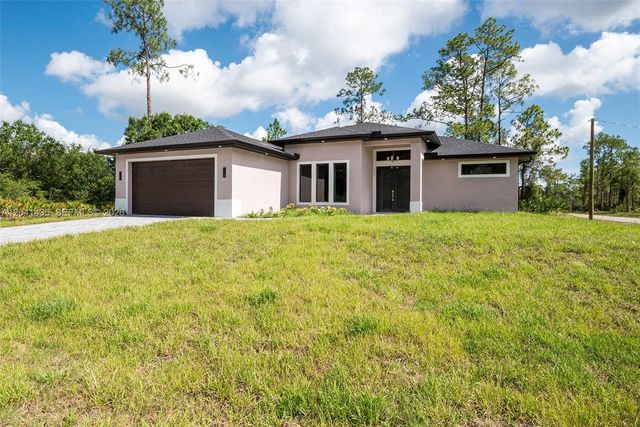 3207 E 10th Street, Lehigh Acres, FL 33972