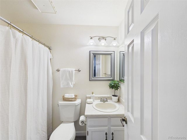 3600 S Pierce Street 7-106, Lakewood, CO 80235