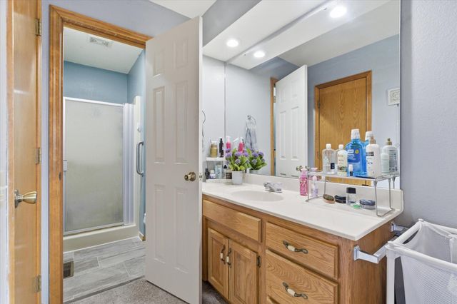 522 S Division Street, Seymour, MO 65746