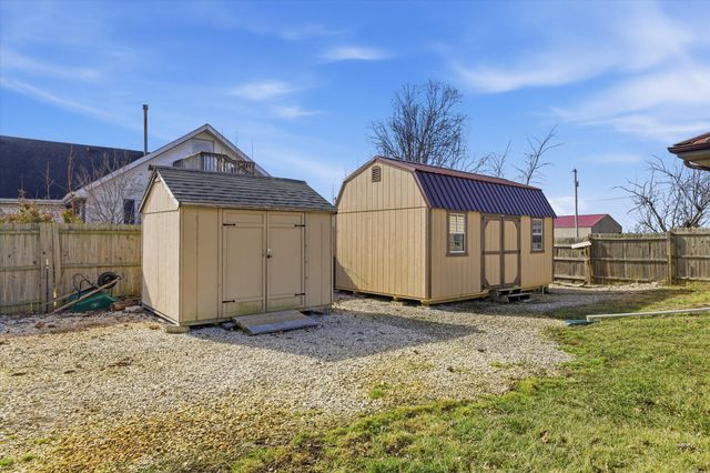 522 S Division Street, Seymour, MO 65746