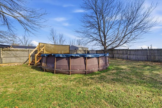 522 S Division Street, Seymour, MO 65746