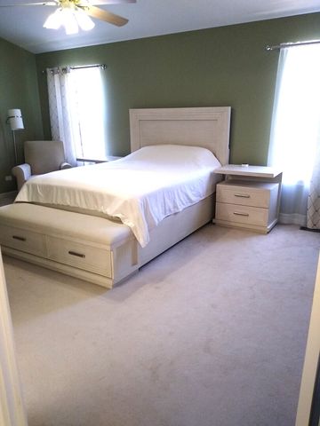 754 River Walk Drive, Wheeling, IL 60090