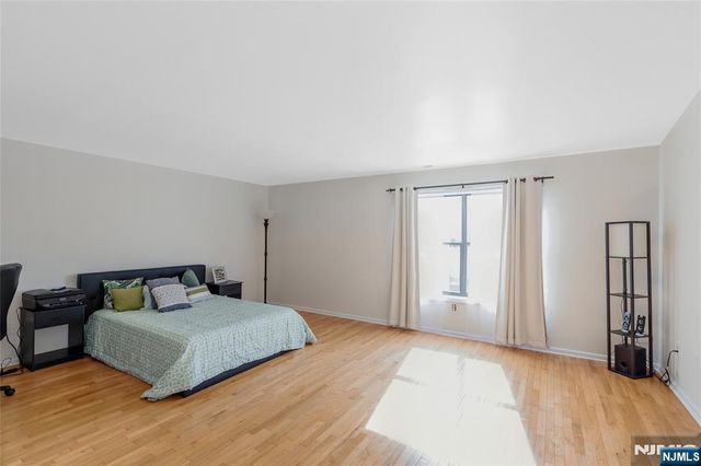 6405 Liberty Avenue 5J, North Bergen, NJ 07047