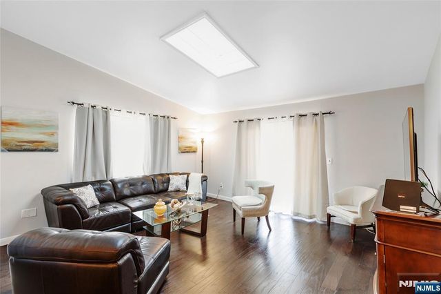6405 Liberty Avenue 5J, North Bergen, NJ 07047