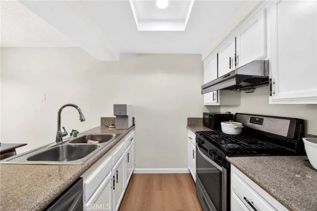 1525 Walnut Leaf 211, Walnut, CA 91789