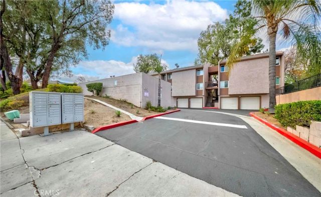 1525 Walnut Leaf 211, Walnut, CA 91789