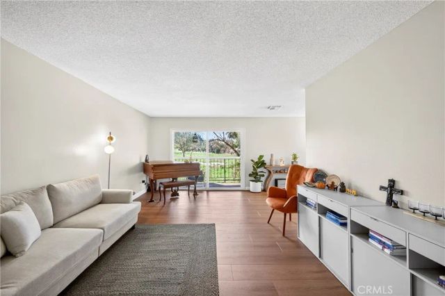1525 Walnut Leaf 211, Walnut, CA 91789