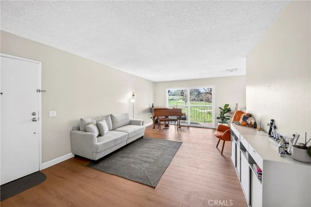 1525 Walnut Leaf 211, Walnut, CA 91789
