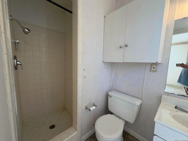 201 Avenue D, Converse, TX 78109
