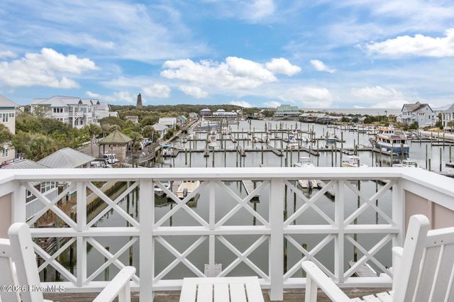 43 Transom Row, Bald Head Island, NC 28461